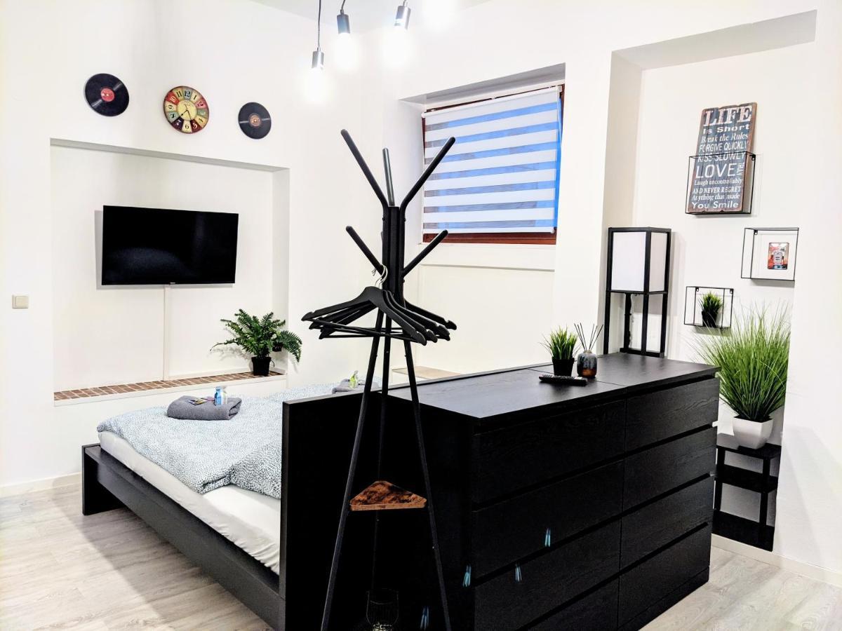 ✪ Industrial Apartment - Innenstadt l Smart TV l Küche ✪ Kaiserslautern Extérieur photo